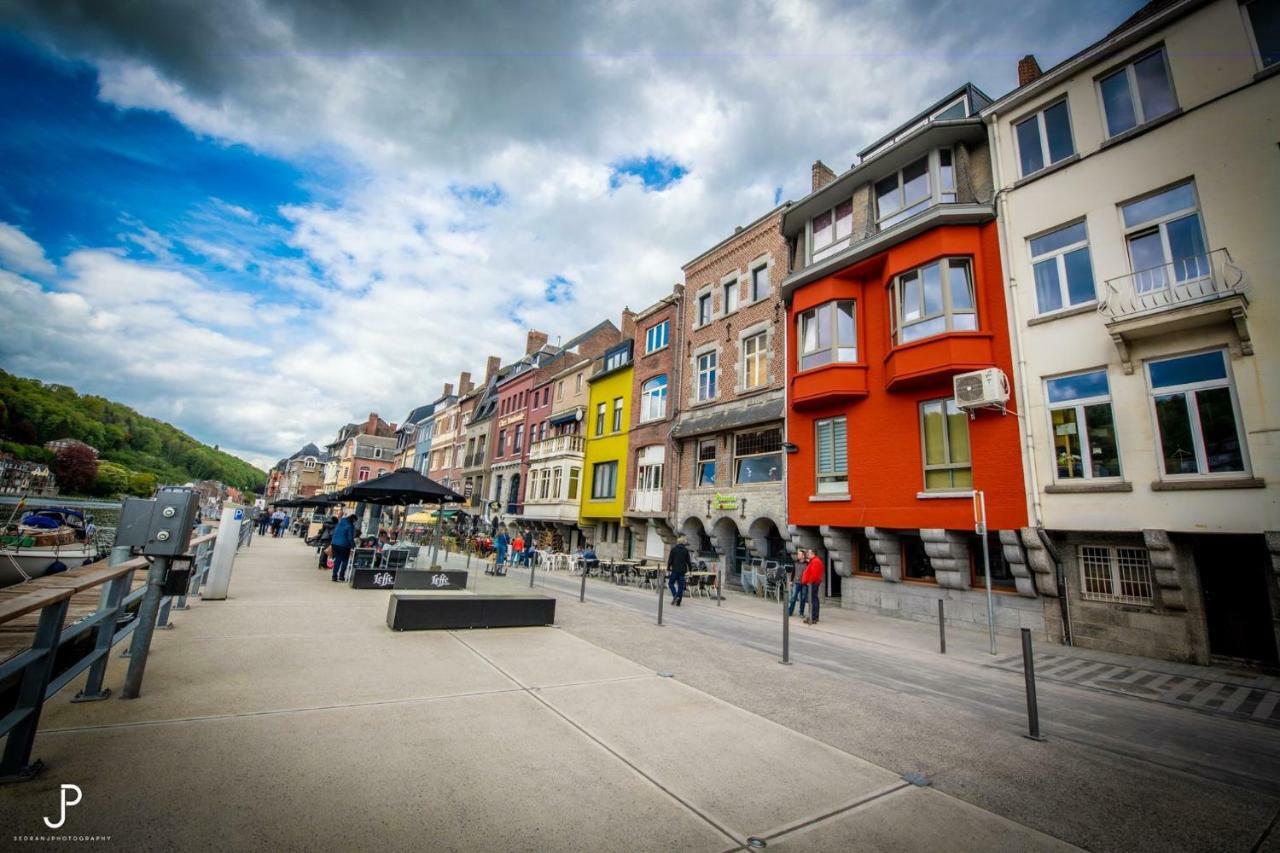 Les Voisins De Mr Sax Dinant Exterior foto